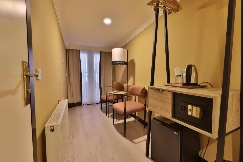 اتاق ea exclusive